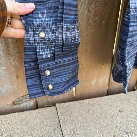 Ariat Men's Navy Muir Woods Dipsea Trail Haze Retro Fit Snap Shirt Small NWT - Picture 4 of 12